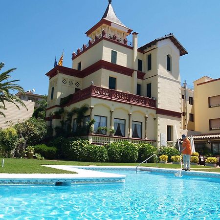 Hotel Hostal Del Sol 산펠리우데기솔스 외부 사진