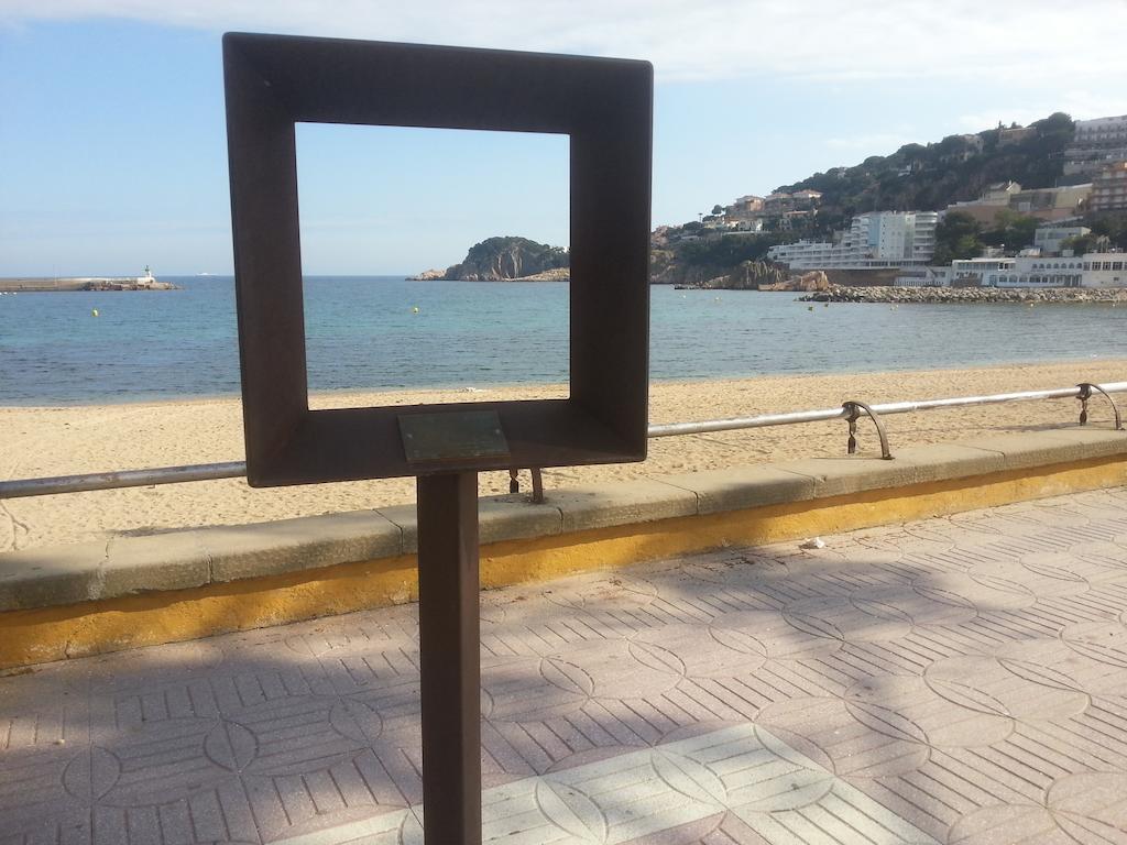 Hotel Hostal Del Sol 산펠리우데기솔스 외부 사진